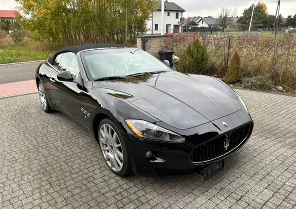 Maserati GranCabrio cena 199000 przebieg: 48500, rok produkcji 2011 z Przecław małe 79